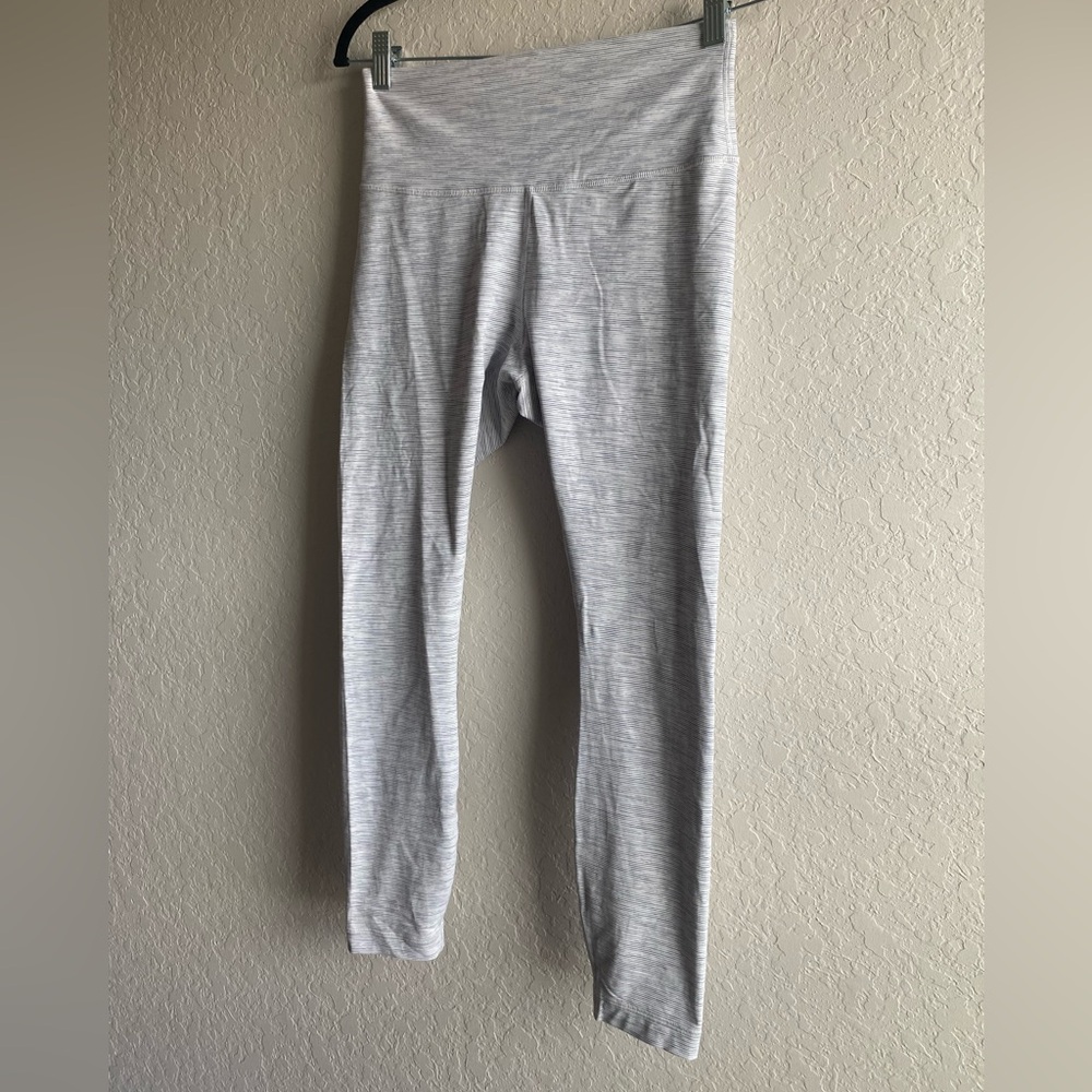 Lululemon Wunder Under High-Rise 7/8 Tight *Luxtreme 25" ~ Size 8 - Picture 7 of 10